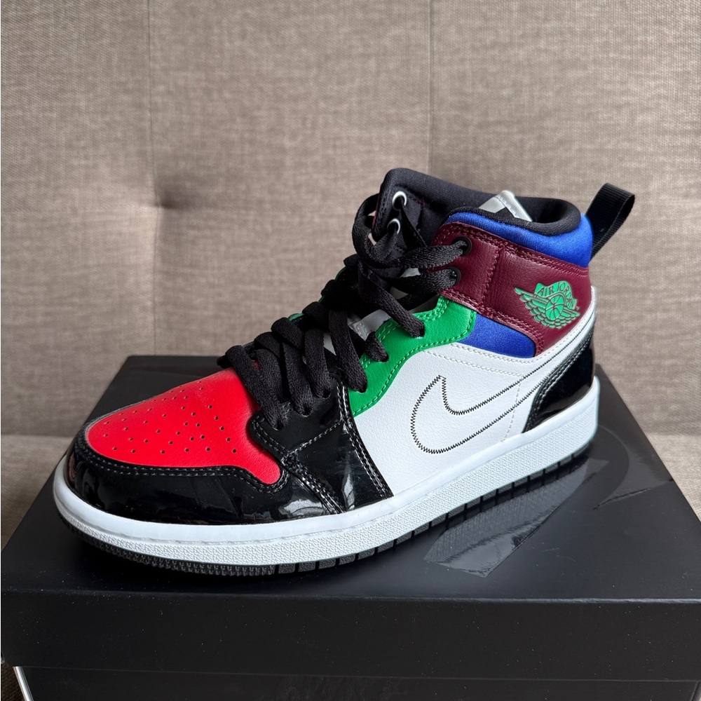 Air Jordan 1 Mid SE Black White Multi-color, Women’s 7.5, EU 38.5